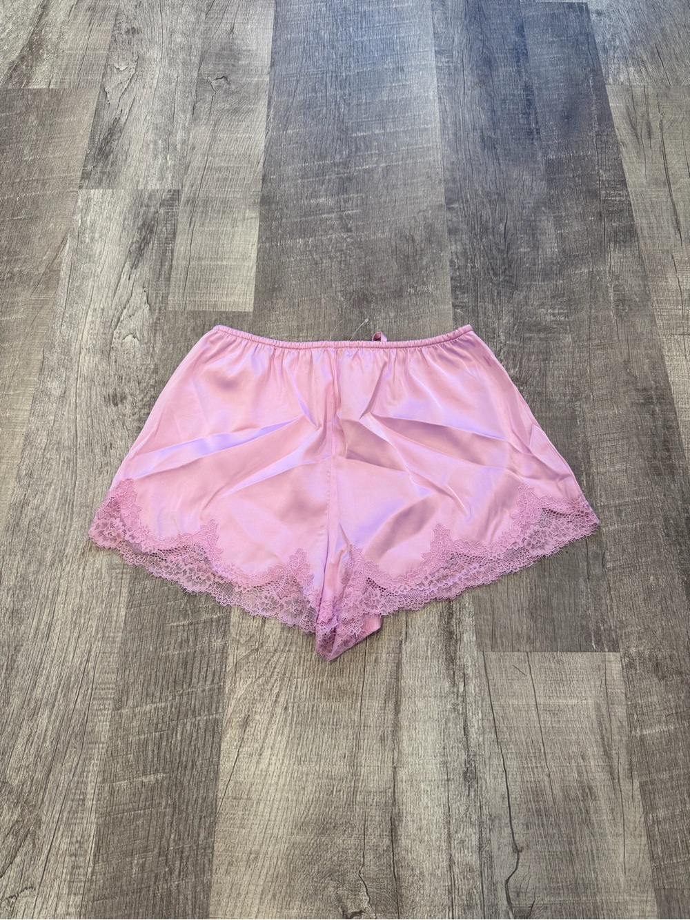 Abercrombie Lace and Satin Sleep Short - Picture 3 of 4